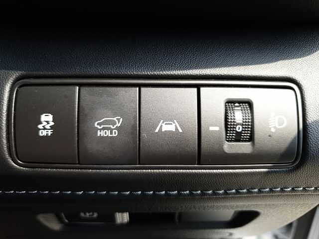 Hyundai SANTA FE 1.6 TGDi Hybrid Ultimate 5dr Auto White