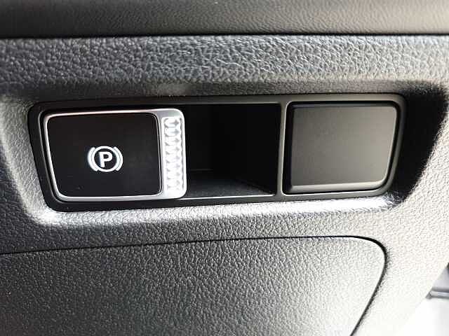 Hyundai SANTA FE 1.6 TGDi Hybrid Ultimate 5dr Auto White