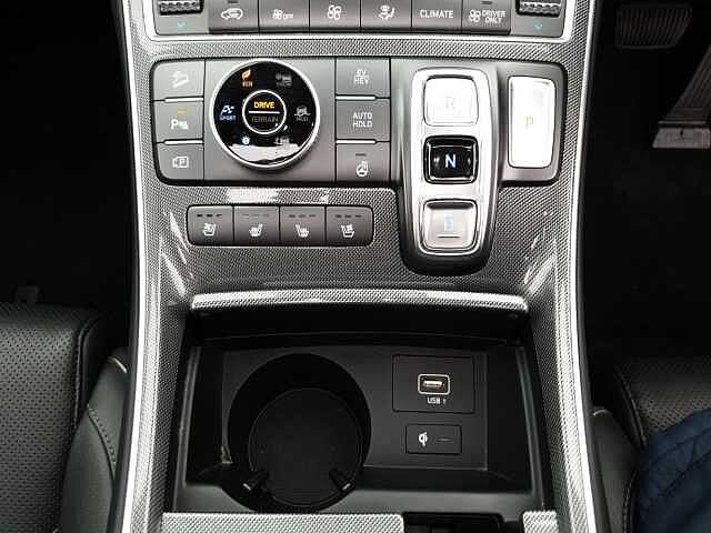 Hyundai SANTA FE 1.6 TGDi Plug-in Hybrid Ultimate 5dr 4WD Auto