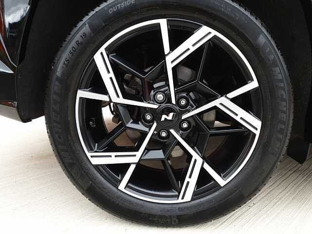 Hyundai TUCSON 1.6T Hybrid N Line S 5dr Auto Black