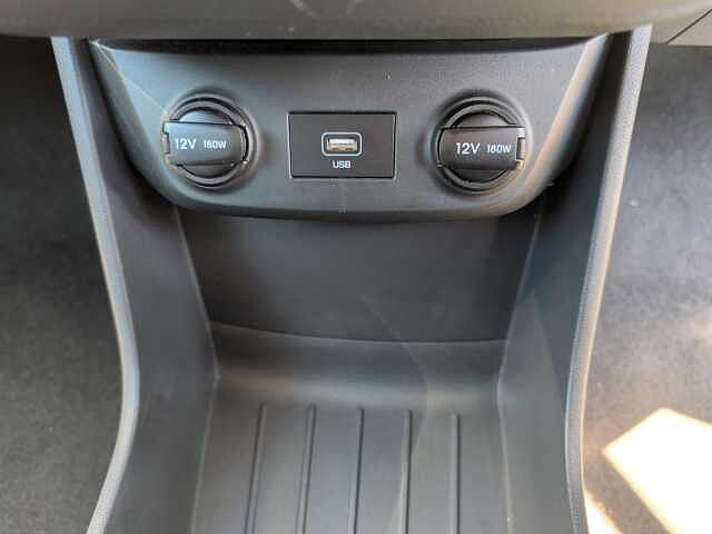 Hyundai ioniq Electric SUV 	E (136ps) Premium 39kWh