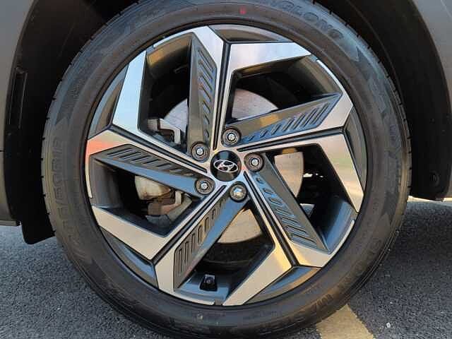 Hyundai TUCSON 1.6 TGDi Hybrid 230 Premium 5dr 2WD Auto Black