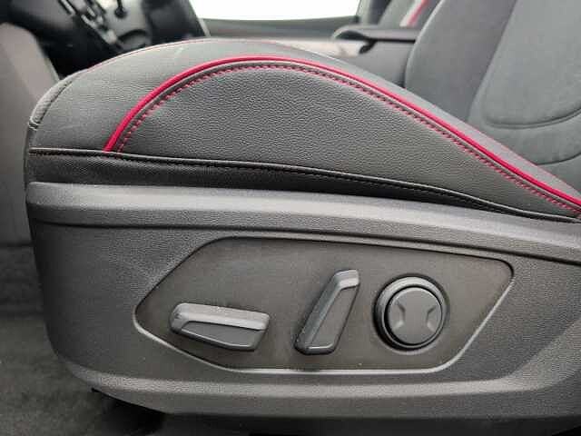 Hyundai TUCSON 1.6T Plug-in Hybrid N Line S 5dr 4WD Auto Silver