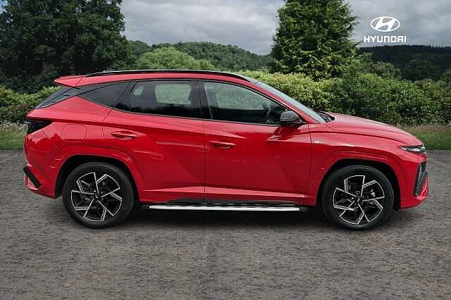 Hyundai TUCSON 1.6T Plug-in Hybrid N Line S 5dr Auto Engine Red