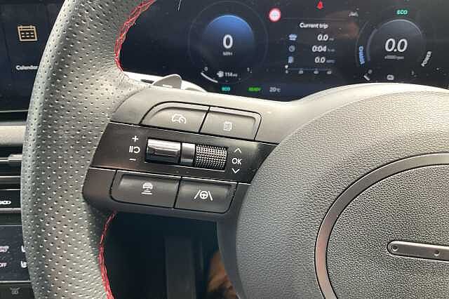 Hyundai TUCSON 1.6T Plug-in Hybrid N Line S 5dr Auto Engine Red