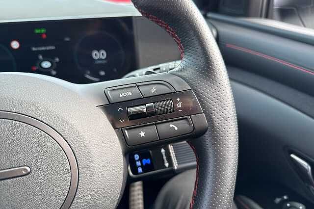 Hyundai TUCSON 1.6T Hybrid N Line S 5dr Auto Atlas White