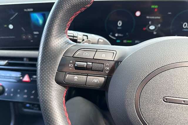 Hyundai TUCSON 1.6T Hybrid N Line S 5dr Auto Atlas White