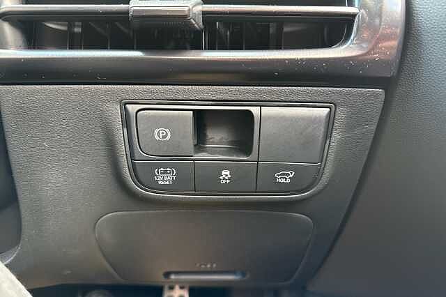 Hyundai TUCSON 1.6T Hybrid N Line S 5dr Auto Atlas White