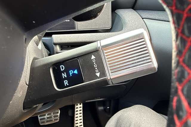 Hyundai TUCSON 1.6T Hybrid N Line S 5dr Auto Atlas White