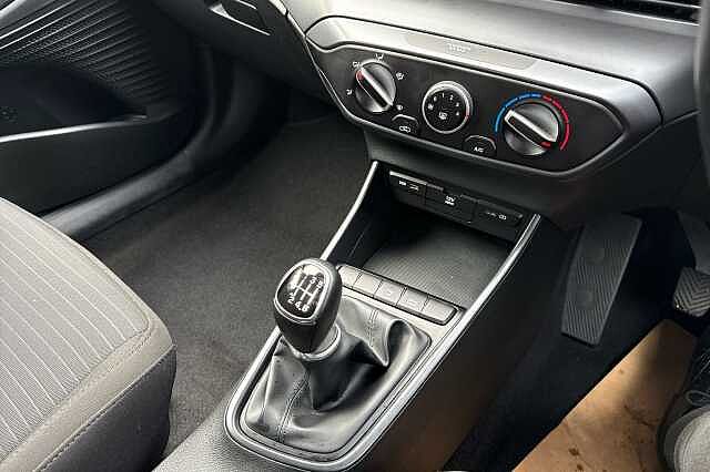 Hyundai I20 1.0T GDi 48V MHD SE Connect 5dr Intense Blue