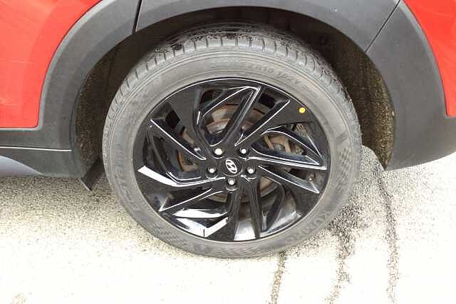 Hyundai TUCSON 1.6 CRDi 48V MHD 136 N Line 5dr 2WD DCT Fiery Red