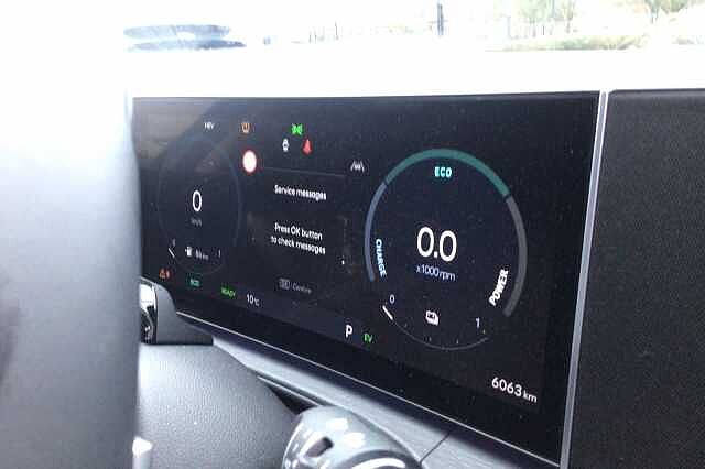 Hyundai SANTA FE PREMIUM White