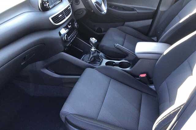 Hyundai TUCSON 1.6 GDi S Connect 5dr 2WD White
