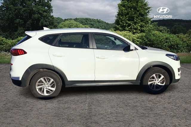 Hyundai TUCSON 1.6 GDi S Connect 5dr 2WD White