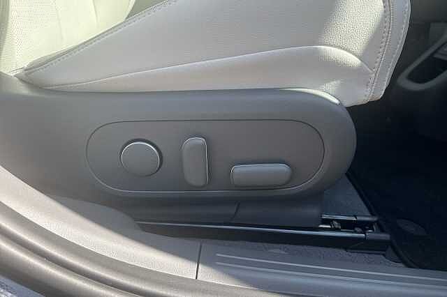 Hyundai IONIQ 5 239kW Ultimate 84 kWh 5dr AWD Auto Abyss Black