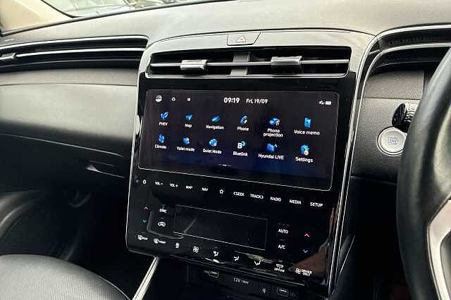 Hyundai TUCSON 1.6 TGDi Plug-in Hybrid Ultimate 5dr 4WD Auto White