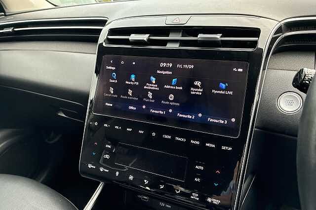 Hyundai TUCSON 1.6 TGDi Plug-in Hybrid Ultimate 5dr 4WD Auto White