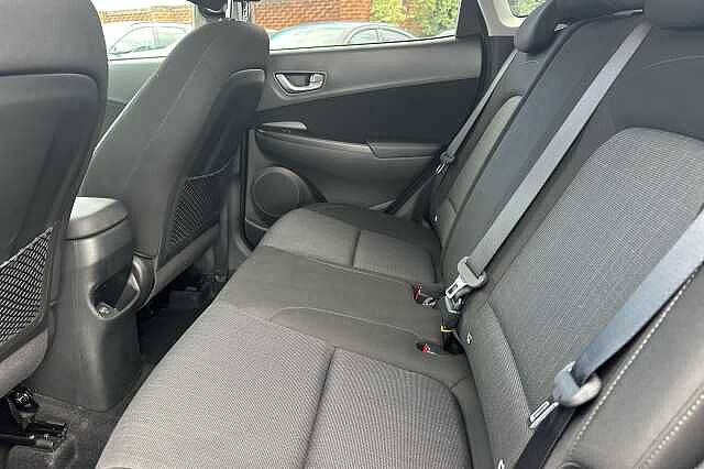 Hyundai KONA 1.6 GDi Hybrid Premium 5dr DCT Black