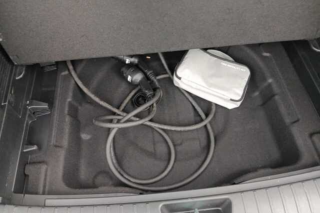 Hyundai KONA 160kW Advance 65kWh 5dr Auto Grey