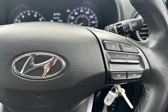 Hyundai KONA 1.0T GDi Blue Drive SE 5dr Black