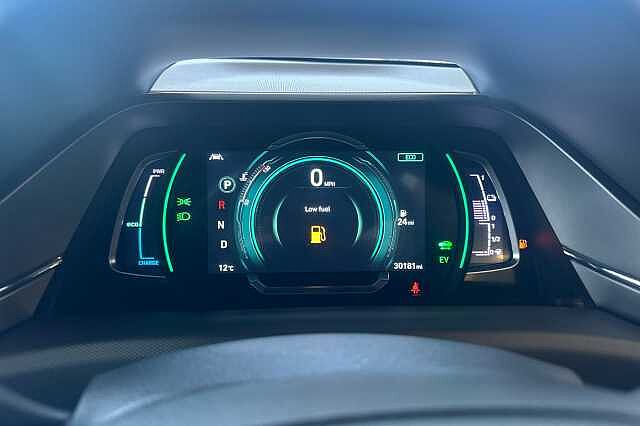 Hyundai IONIQ 1.6 GDi Hybrid Premium 5dr DCT Red