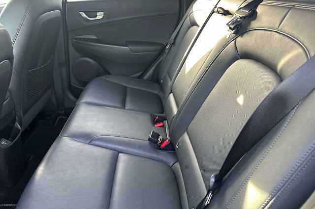 Hyundai KONA 1.6 GDi Hybrid Ultimate 5dr DCT Black