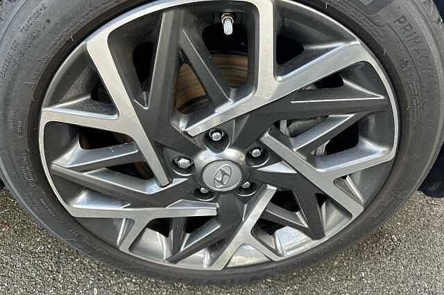 Hyundai KONA 1.6 GDi Hybrid Ultimate 5dr DCT Black