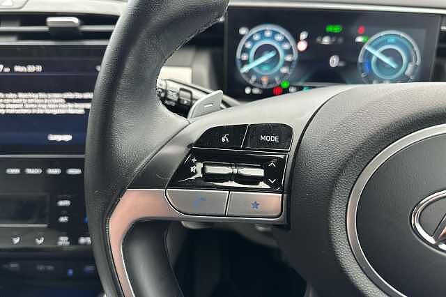 Hyundai TUCSON 1.6 TGDi Plug-in Hybrid Ultimate 5dr 4WD Auto Black