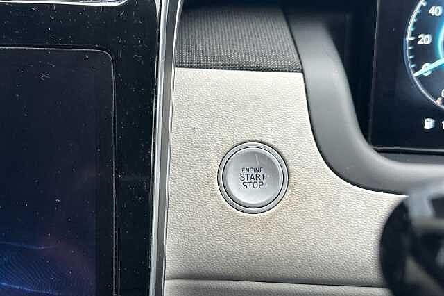 Hyundai TUCSON 1.6 TGDi Plug-in Hybrid Ultimate 5dr 4WD Auto Black