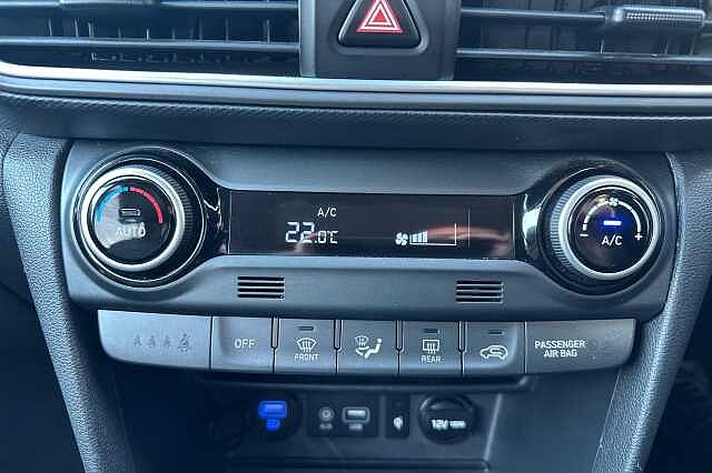 Hyundai Kona PREMIUM SE