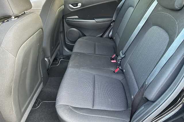 Hyundai KONA T-GDI SE CONNECT MHEV Black