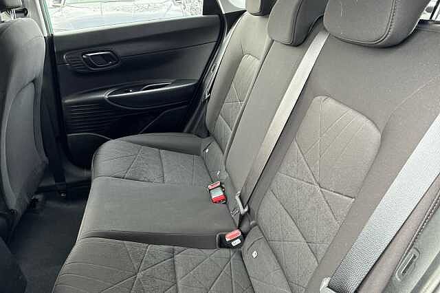 Hyundai BAYON T-GDI SE CONNECT MHEV Green