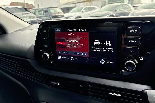 Hyundai BAYON T-GDI SE CONNECT MHEV Green