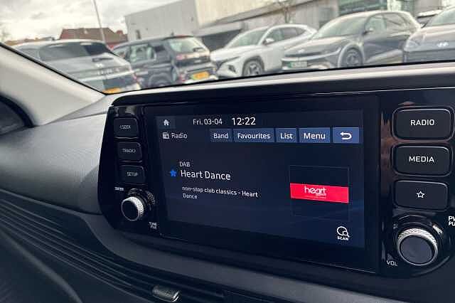 Hyundai BAYON T-GDI SE CONNECT MHEV Green