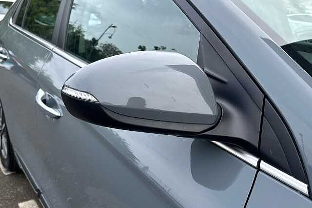 Hyundai Ioniq PREMIUM
