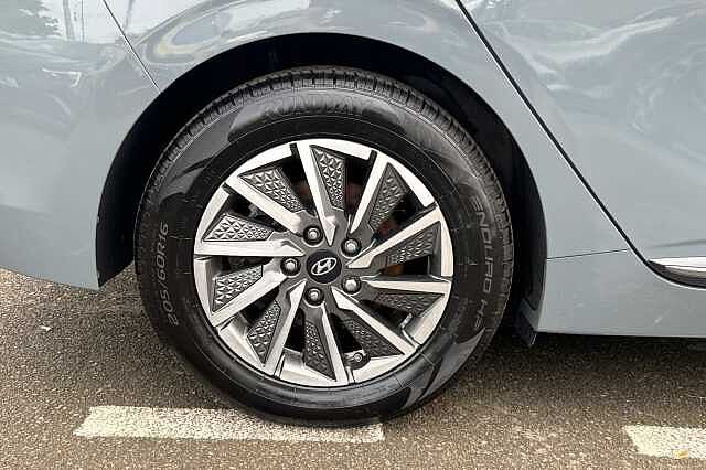 Hyundai Ioniq PREMIUM