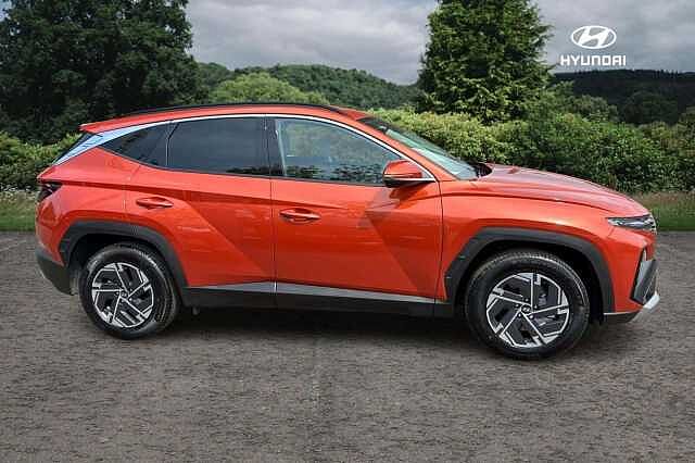 Hyundai TUCSON ADVANCE Orange