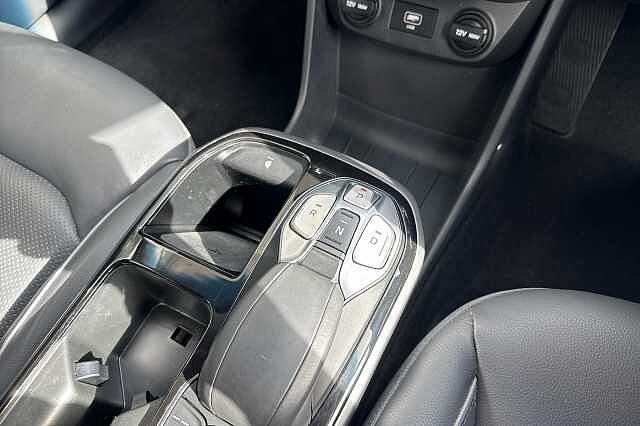 Hyundai Ioniq PREMIUM SE