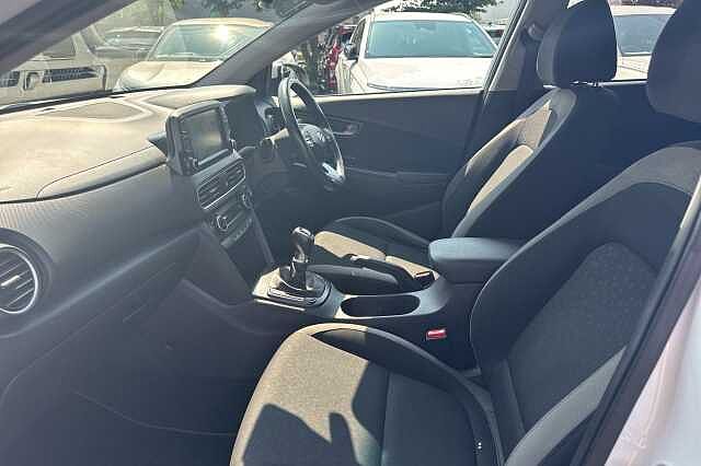 Hyundai Kona PREMIUM