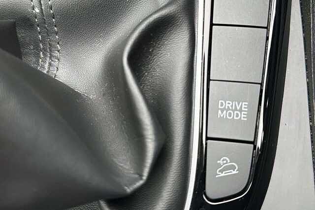 Hyundai TUCSON 1.6 TGDi SE Connect 5dr 2WD Black