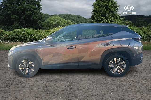 Hyundai TUCSON 1.6 TGDi 48V MHD SE Connect 5dr 2WD DCT Silky Bronze