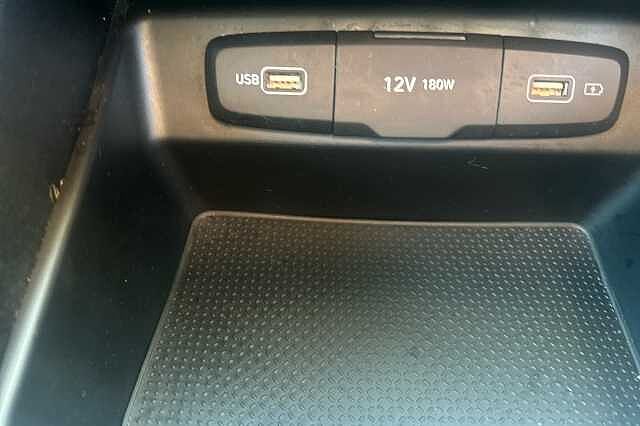Hyundai TUCSON 1.6 TGDi 48V MHD SE Connect 5dr 2WD DCT Silky Bronze