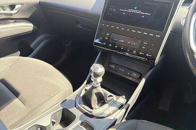 Hyundai TUCSON T-GDI PREMIUM Atlas White