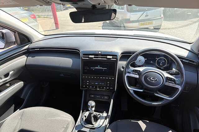 Hyundai TUCSON T-GDI PREMIUM Atlas White