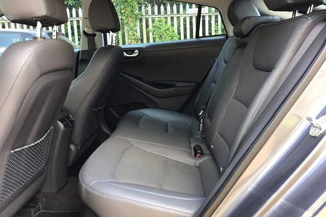 Hyundai Ioniq PREMIUM SE MHEV