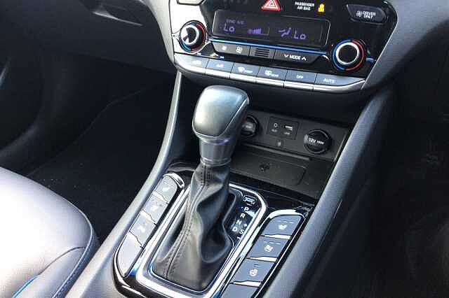 Hyundai Ioniq PREMIUM SE MHEV