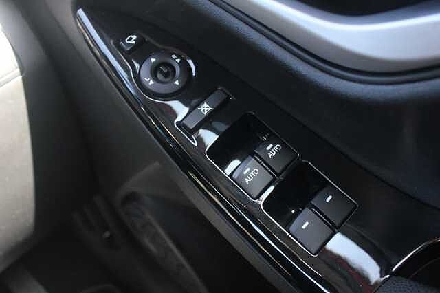 Hyundai IX20 1.4 Premium Blue Drive 5 Door Fiery Red