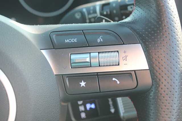 Hyundai KONA 1.6 GDi Hybrid N Line 5dr DCT Ultimate Red