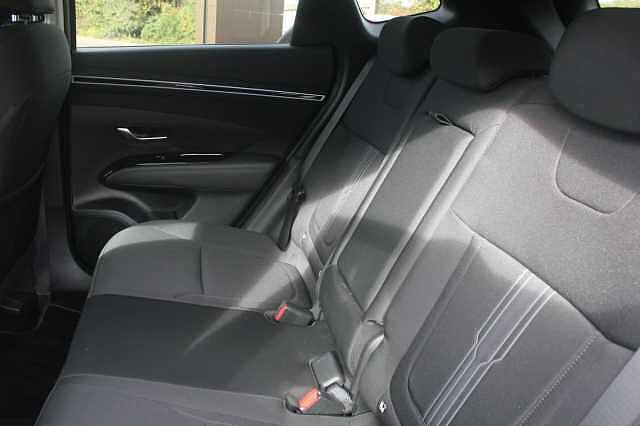 Hyundai TUCSON 1.6 TGDi Hybrid 230 Premium 5dr 2WD Auto Shimmering Silver
