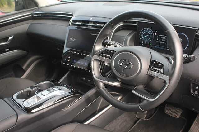 Hyundai TUCSON 1.6 TGDi Hybrid 230 Premium 5dr 2WD Auto Shimmering Silver